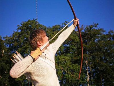 Longbow shooting